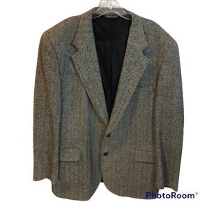 Vintage lambs wool herringbone blazer, dark gray.
